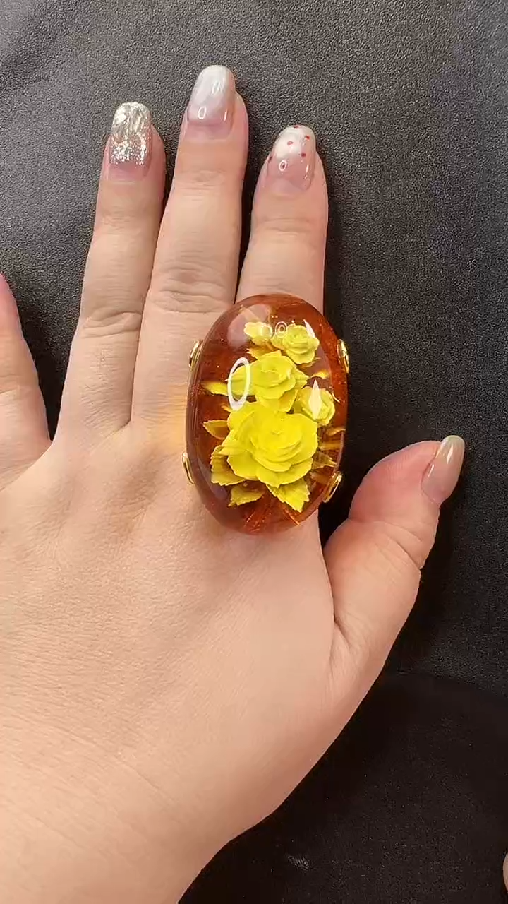 琥珀未镶嵌戒指戒指