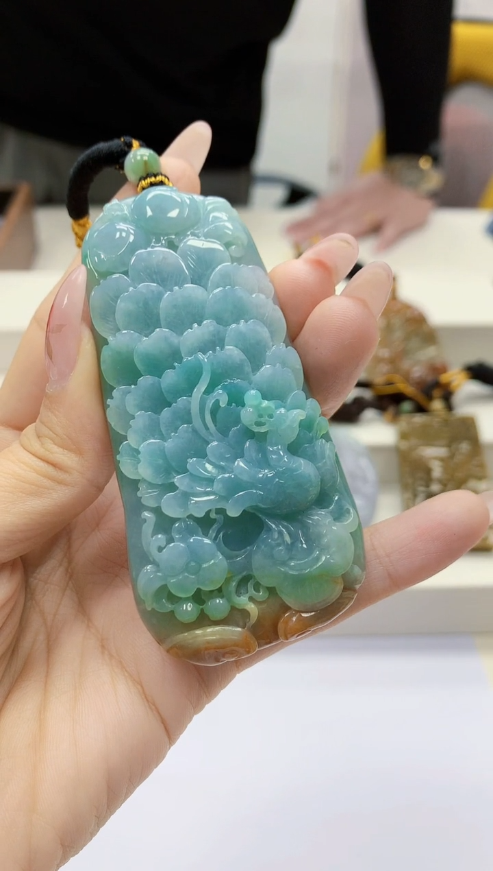 未镶嵌定制翡翠5060ty-毛货挂件94