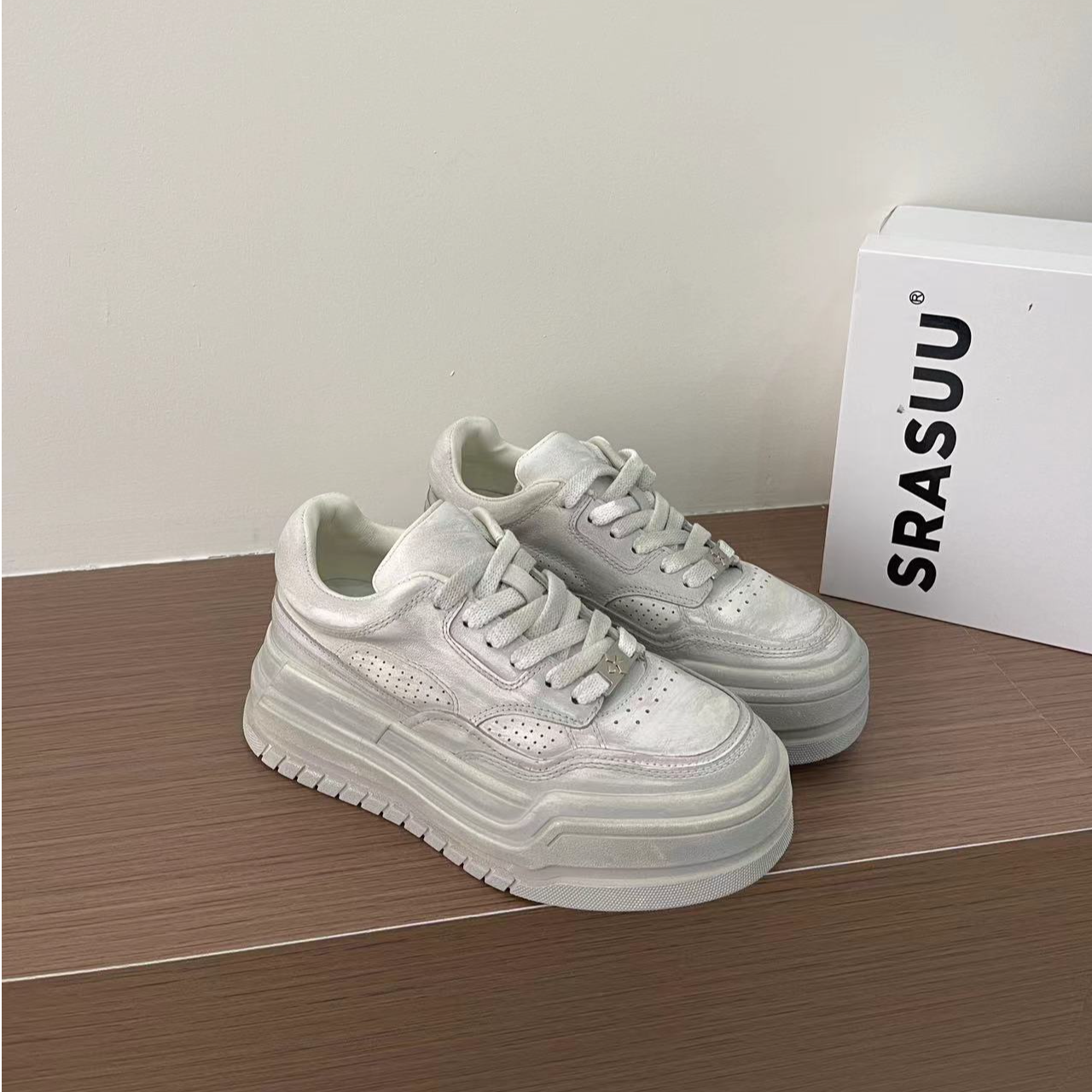 2025春新款真皮擦色做旧厚底休闲板鞋702-6