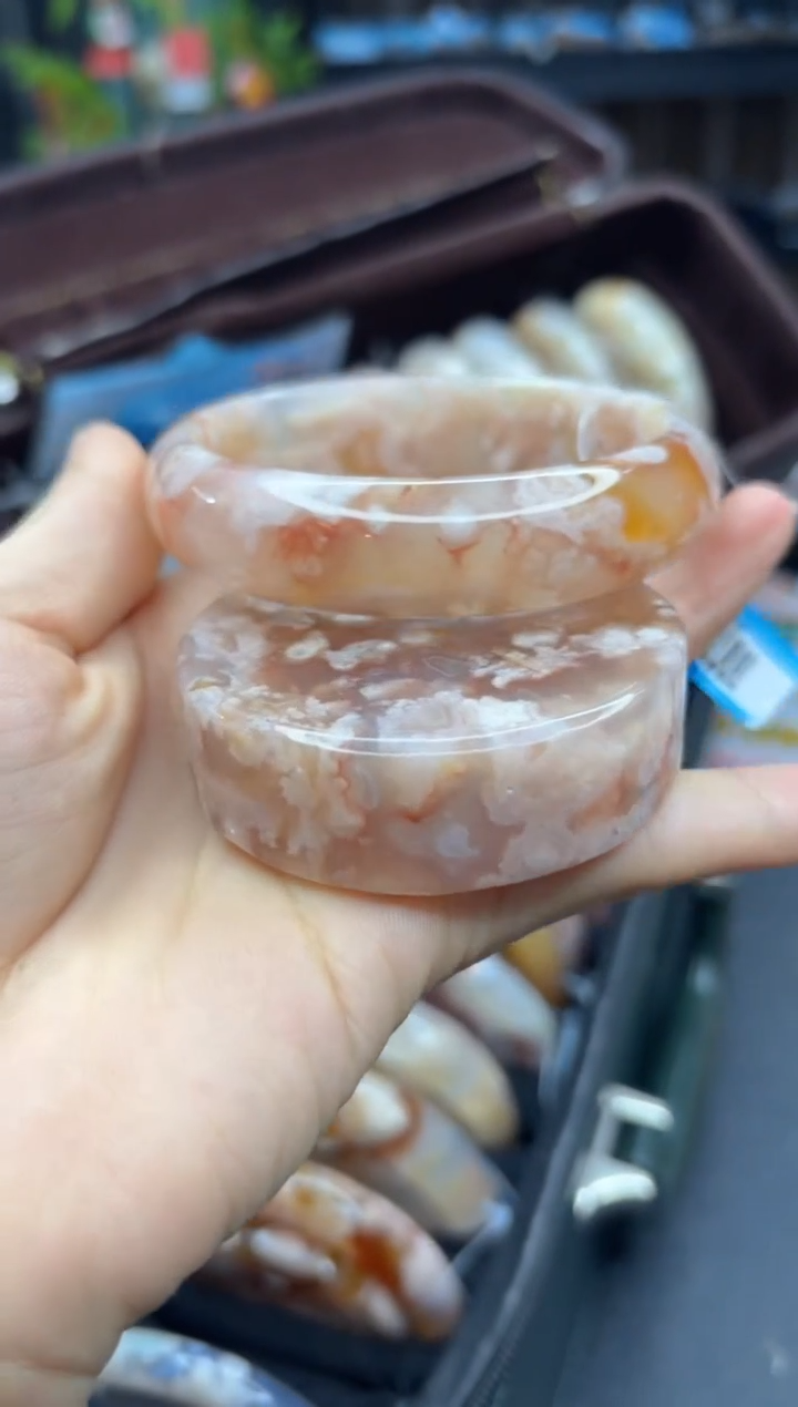 【闪购商品】石英质玉手镯未镶嵌774（60圈贈送鐲心）