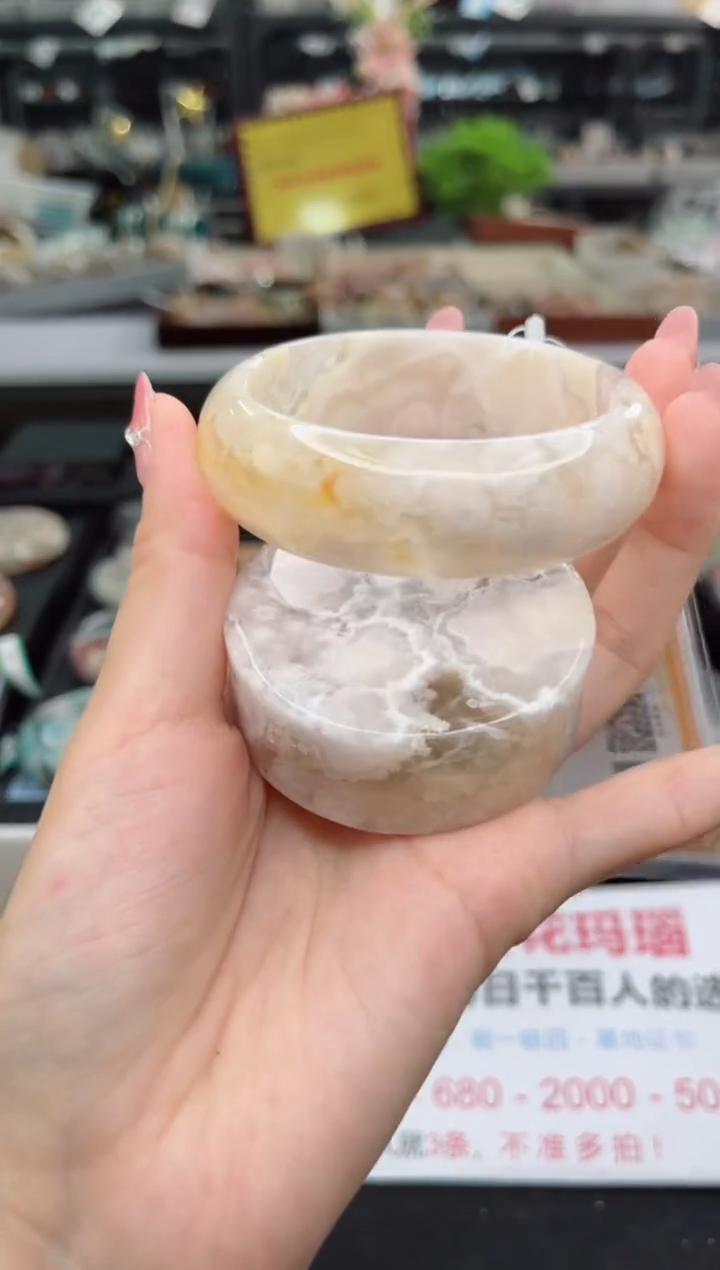 【闪购商品】石英质玉手镯未镶嵌57圈口（赠品镯心）1674214