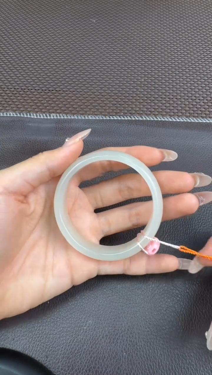 【闪购商品】和田玉手镯未镶嵌54