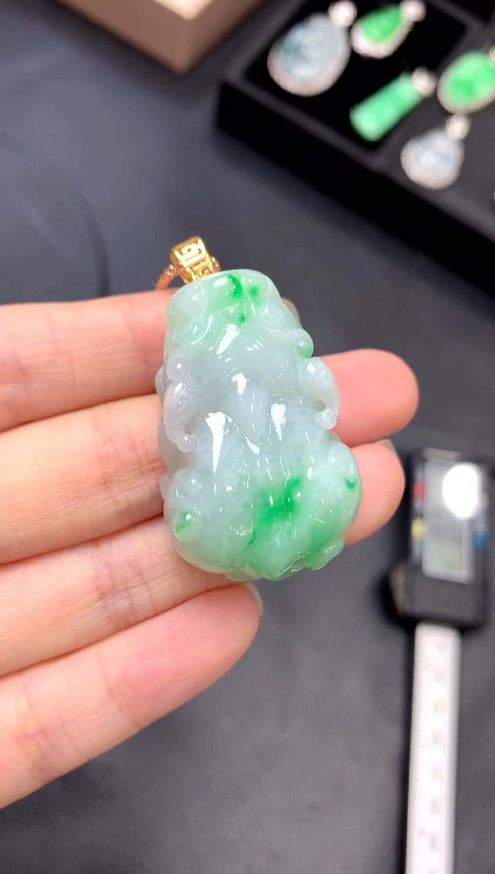 吊坠(不含链)18K金镶嵌翡翠貔貅