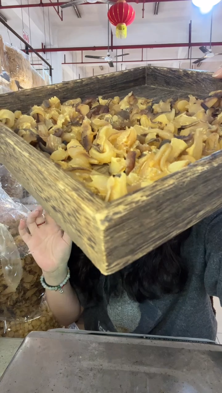 中国大陆生晒石角螺肉