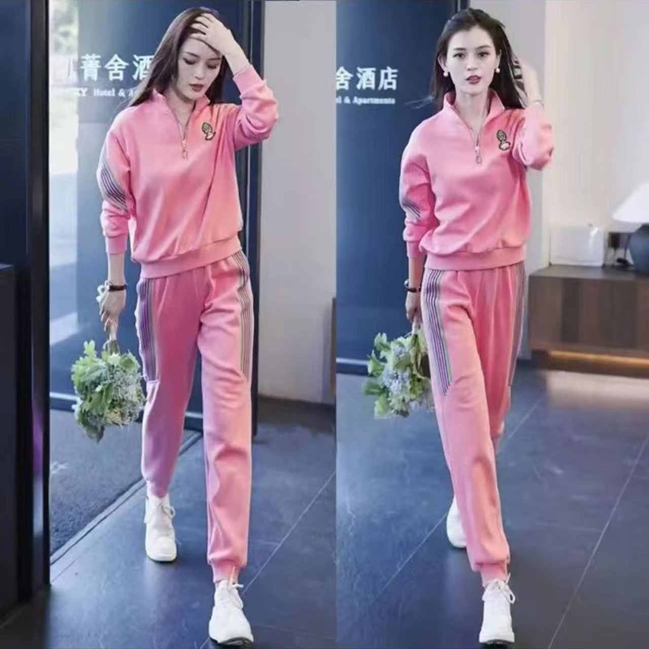 运动套装女春秋2025新款洋气印花减龄宽松妈妈休闲立领卫衣两件套