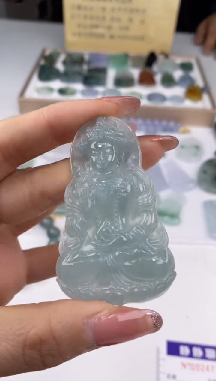 【闪购商品】翡翠吊坠(赠链)未镶嵌24777/静静聊翠