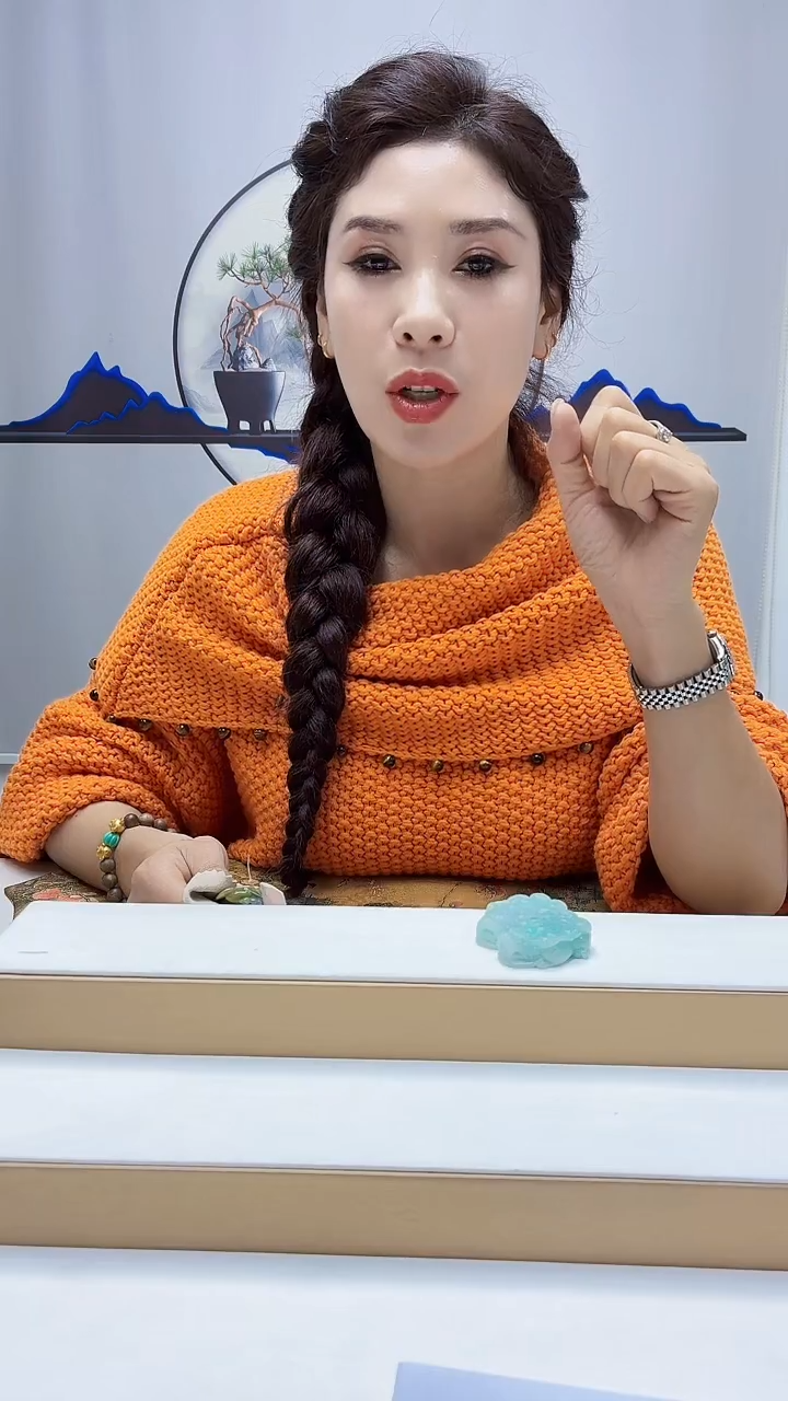 未镶嵌定制翡翠越****运4829MM-毛货挂件