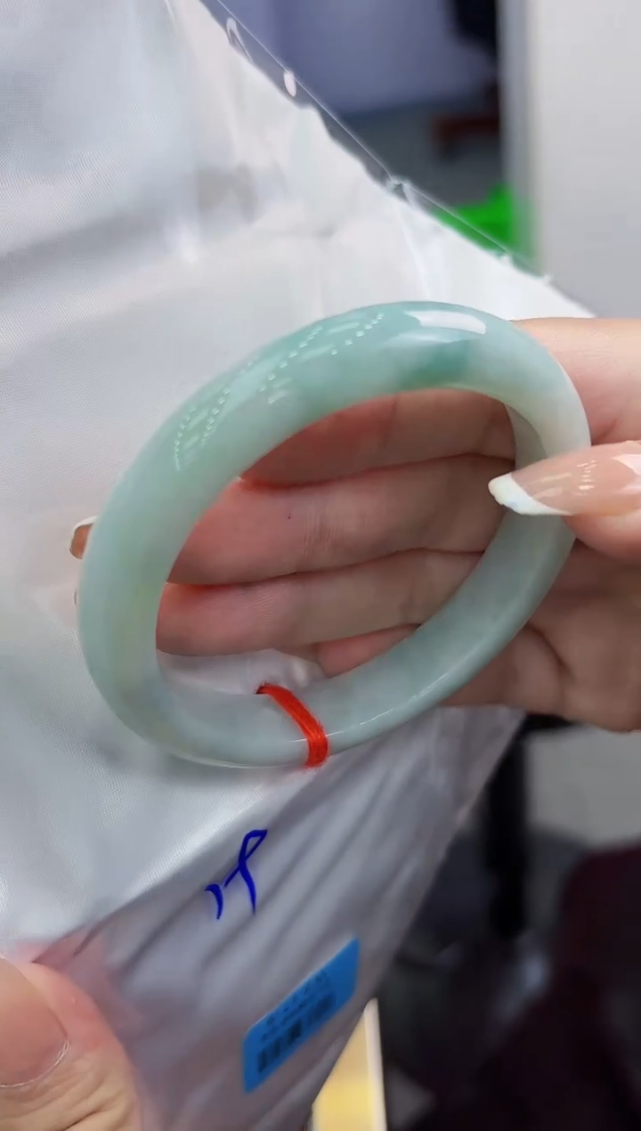 【闪购商品】翡翠手镯未镶嵌翡翠手镯