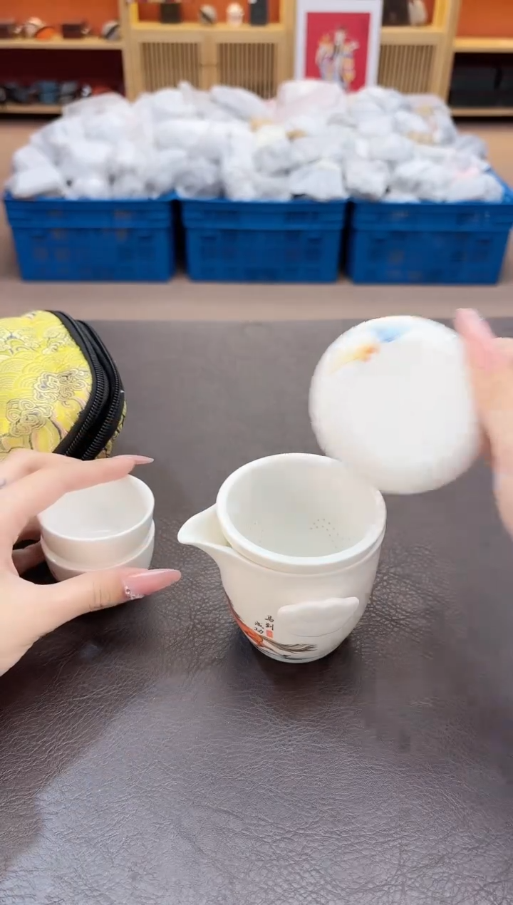 【闪购商品】摆件瓷SC1111111111111