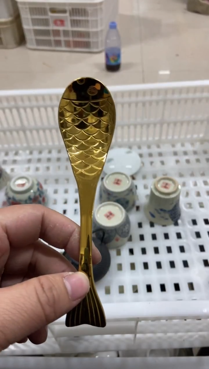 杯子瓷无运费险有瑕疵的摄影的产品有使用过的痕迹有点脏介意勿拍