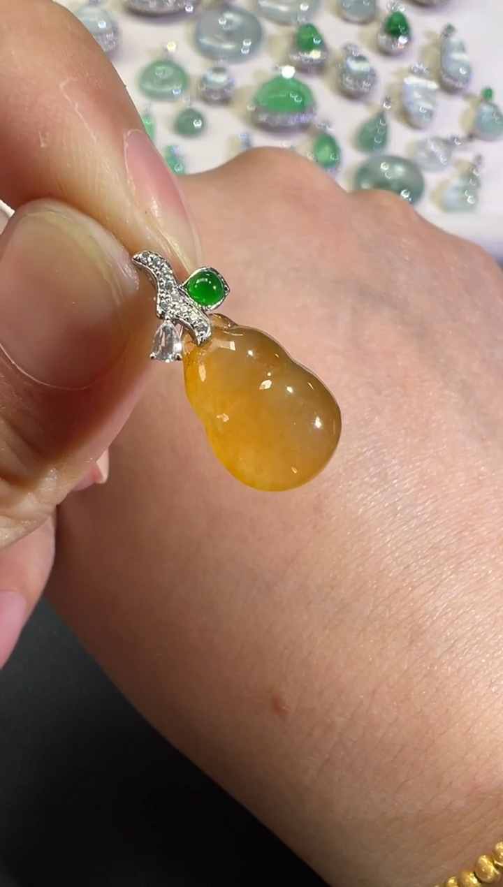 吊坠(不含链)18K金镶嵌翡翠B247|5500