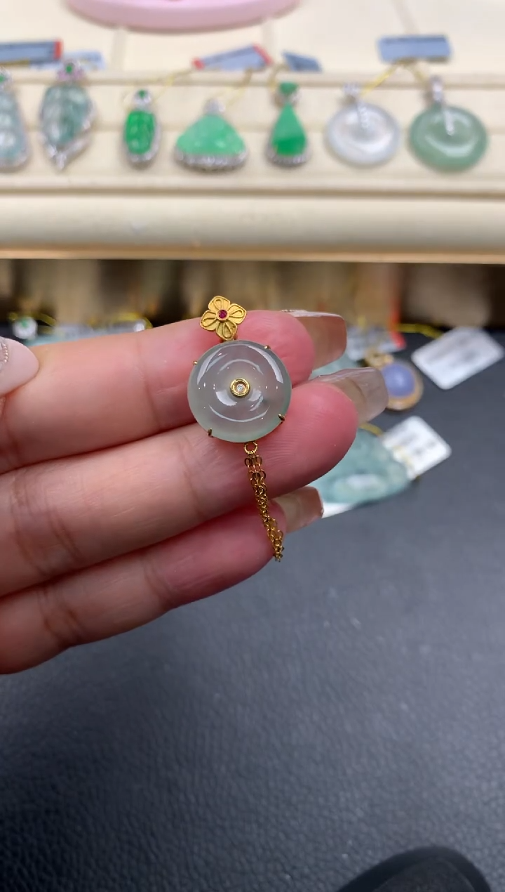 【闪购商品】翡翠颈饰18K金镶嵌Q265       