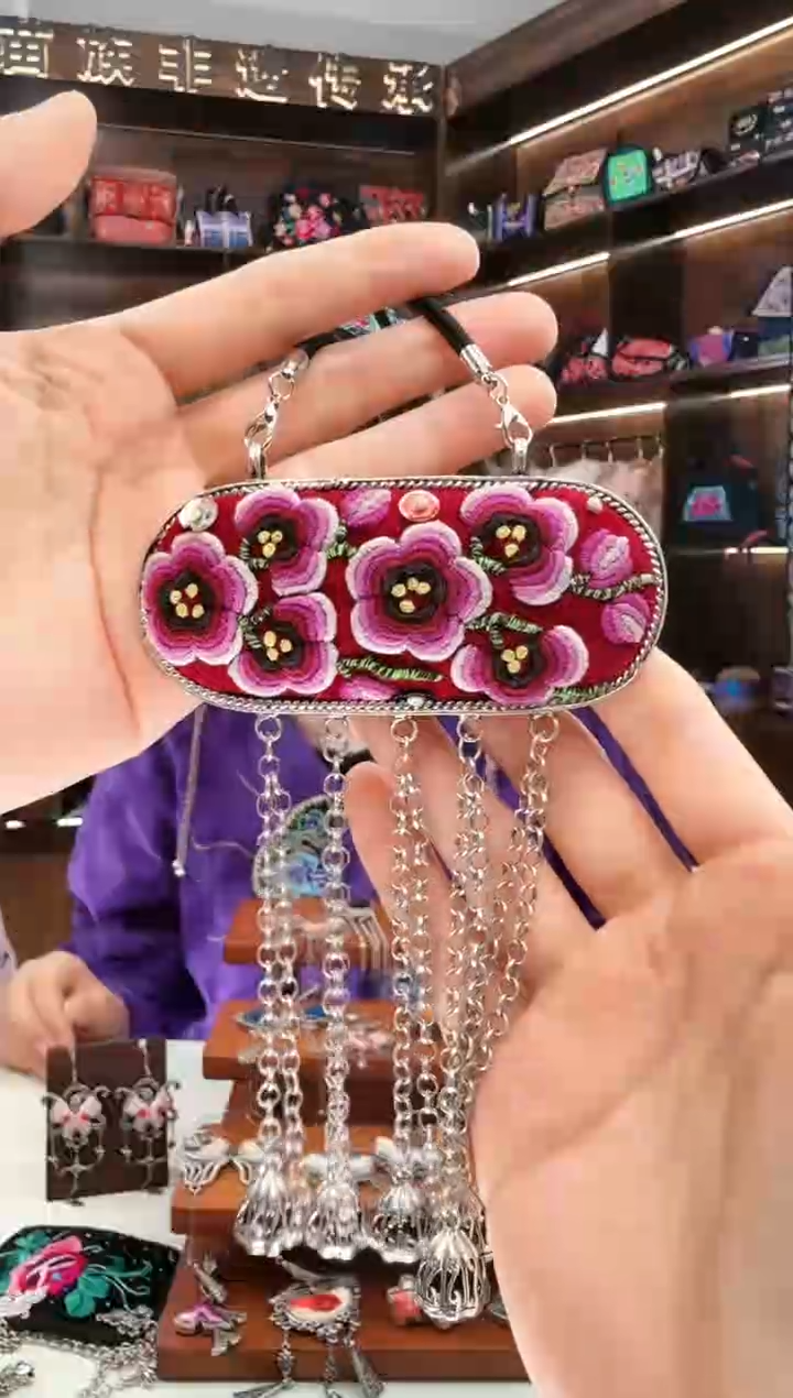 【闪购商品】织绣37蚩梦苗族古绣