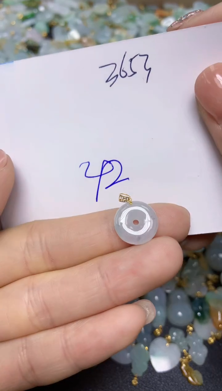 【闪购商品】翡翠挂件18K金镶嵌 天然翡翠A货