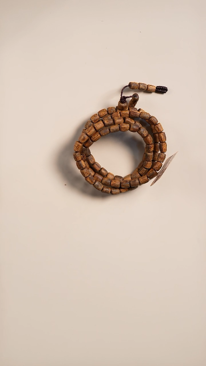 沉香手串定制乌身圆叶随型桶珠0.5多圈7克+  多样性发一