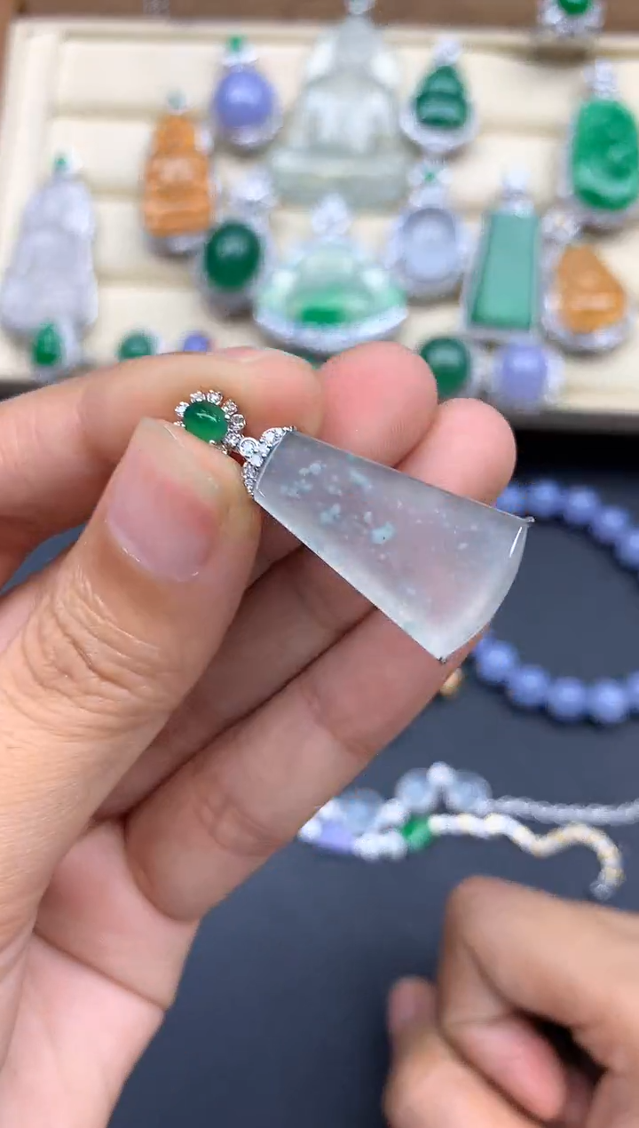 翡翠18K金镶嵌颈饰371-春日珠宝