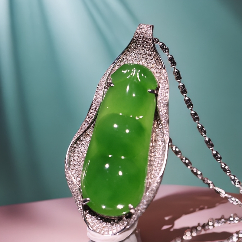 【新疆马爷珠宝】碧玉四季豆吊坠带链镶嵌气质