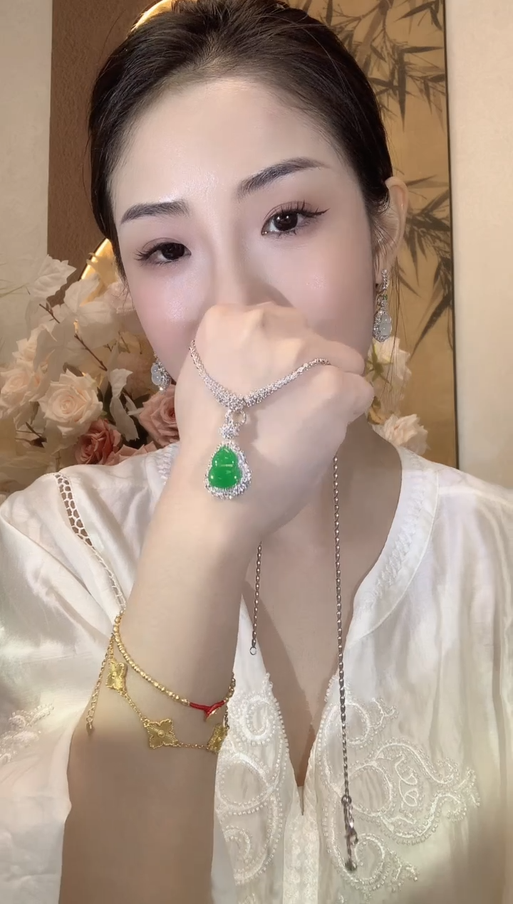 翡翠18K金镶嵌吊坠(不含链)C12翡翠