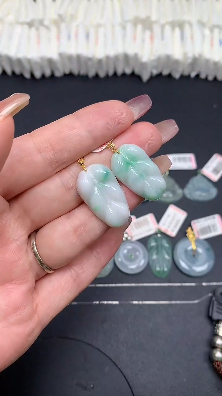 翡翠18K金镶嵌吊坠(不含链)MS190648（多样性发一件）