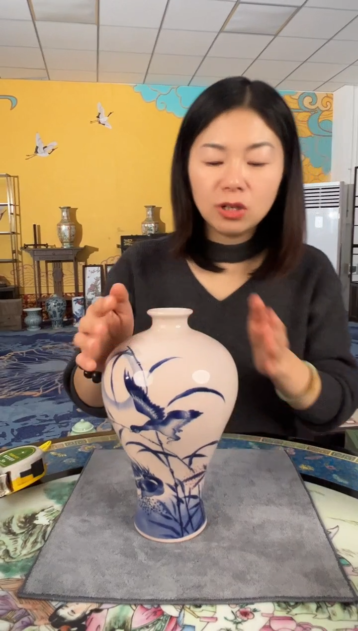 摆件瓷景德镇瓷器梅瓶