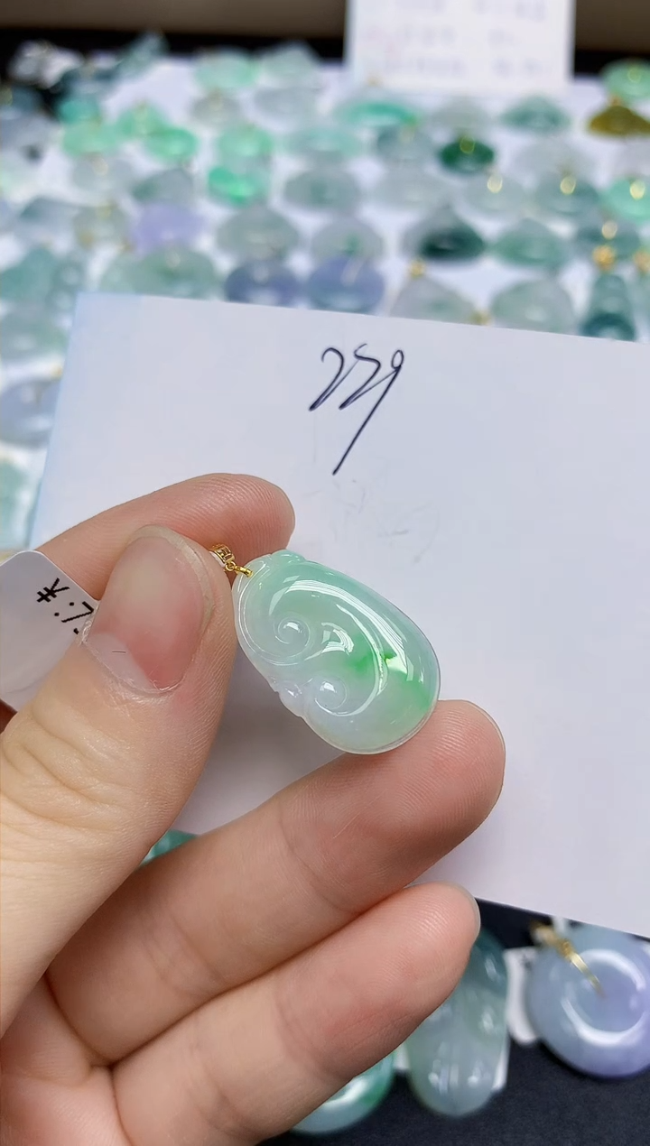 颈饰18K金镶嵌翡翠天然缅甸翡翠A货翡翠百元以上9元证书费自理