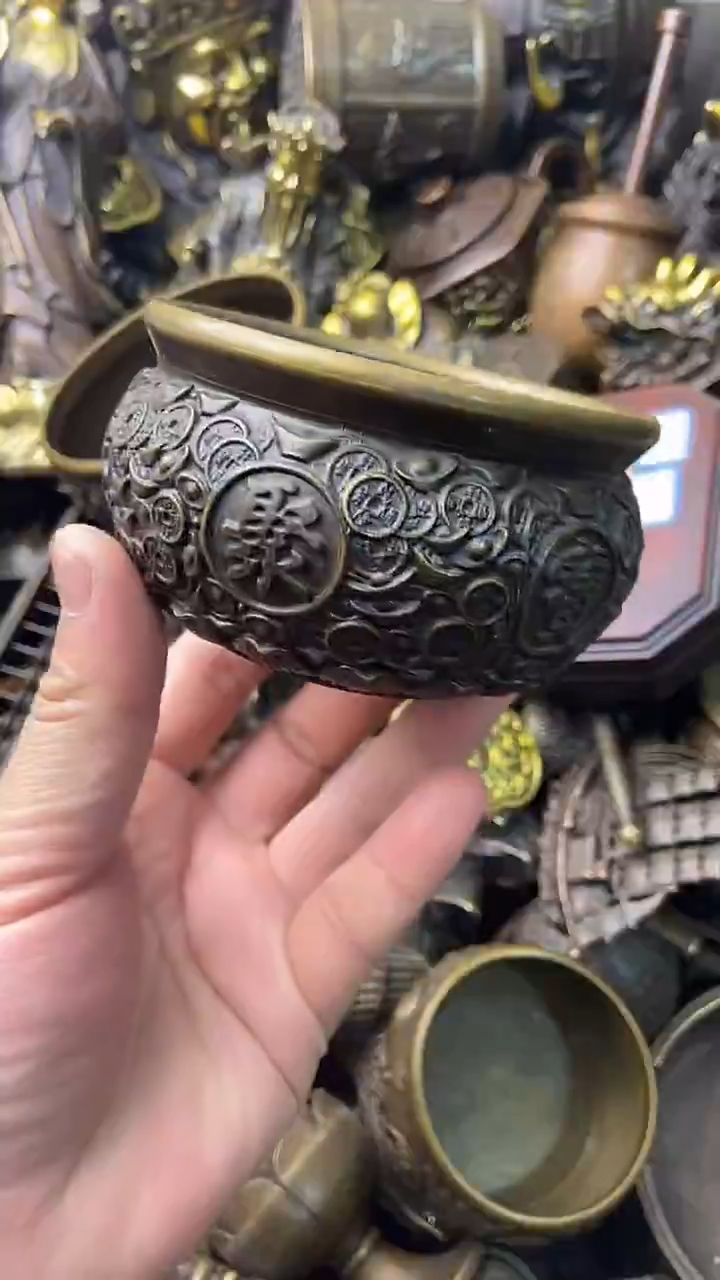 精美铜器，点击下单