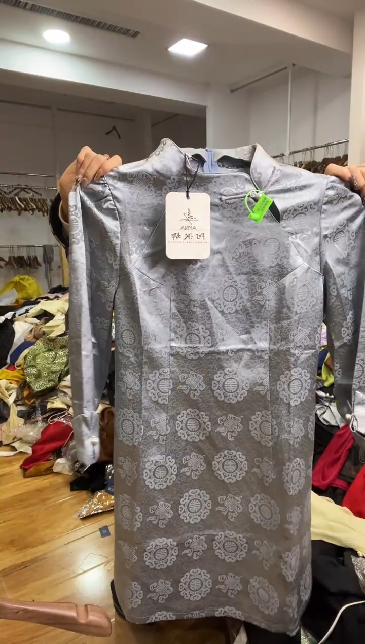 M码       90-105斤  裙子