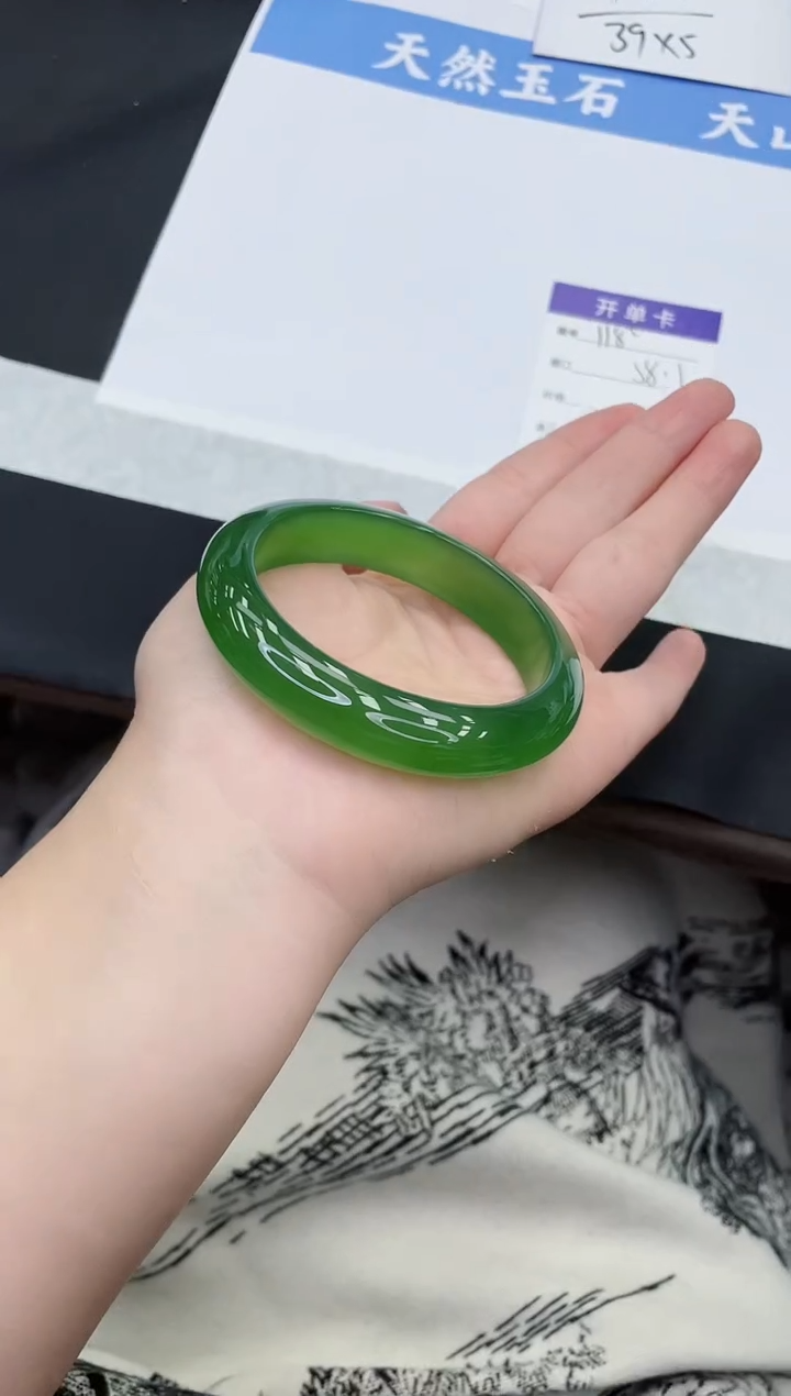 【闪购商品】石英质玉手镯未镶嵌M178-58+