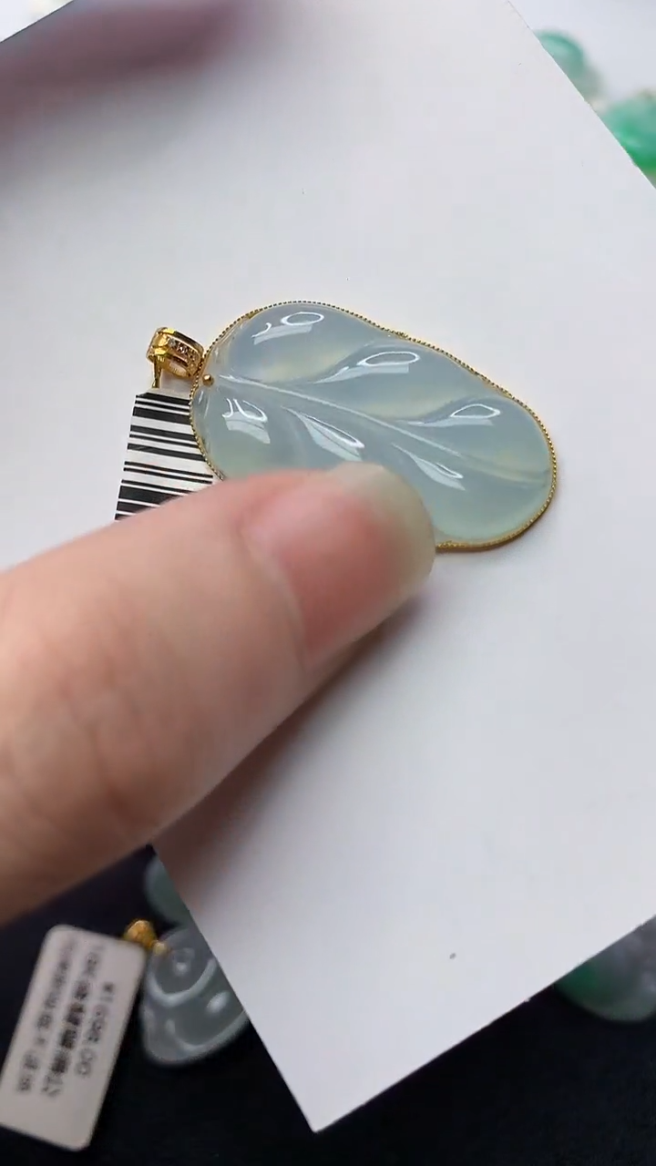 【闪购商品】翡翠颈饰18K金镶嵌71..........