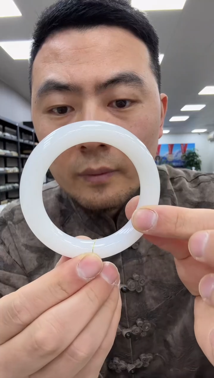 【闪购商品】和田玉手镯未镶嵌58 838