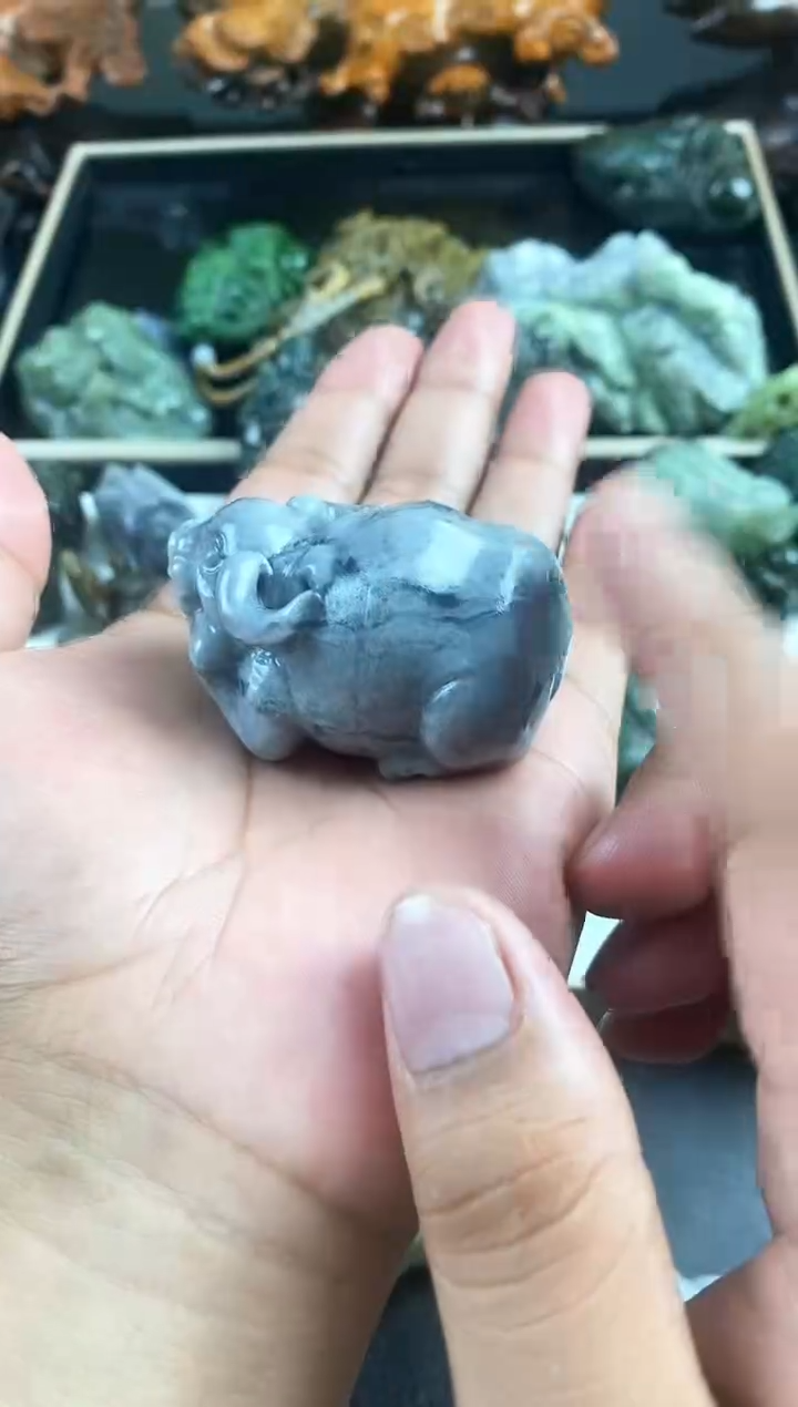 和田玉未镶嵌颈饰1