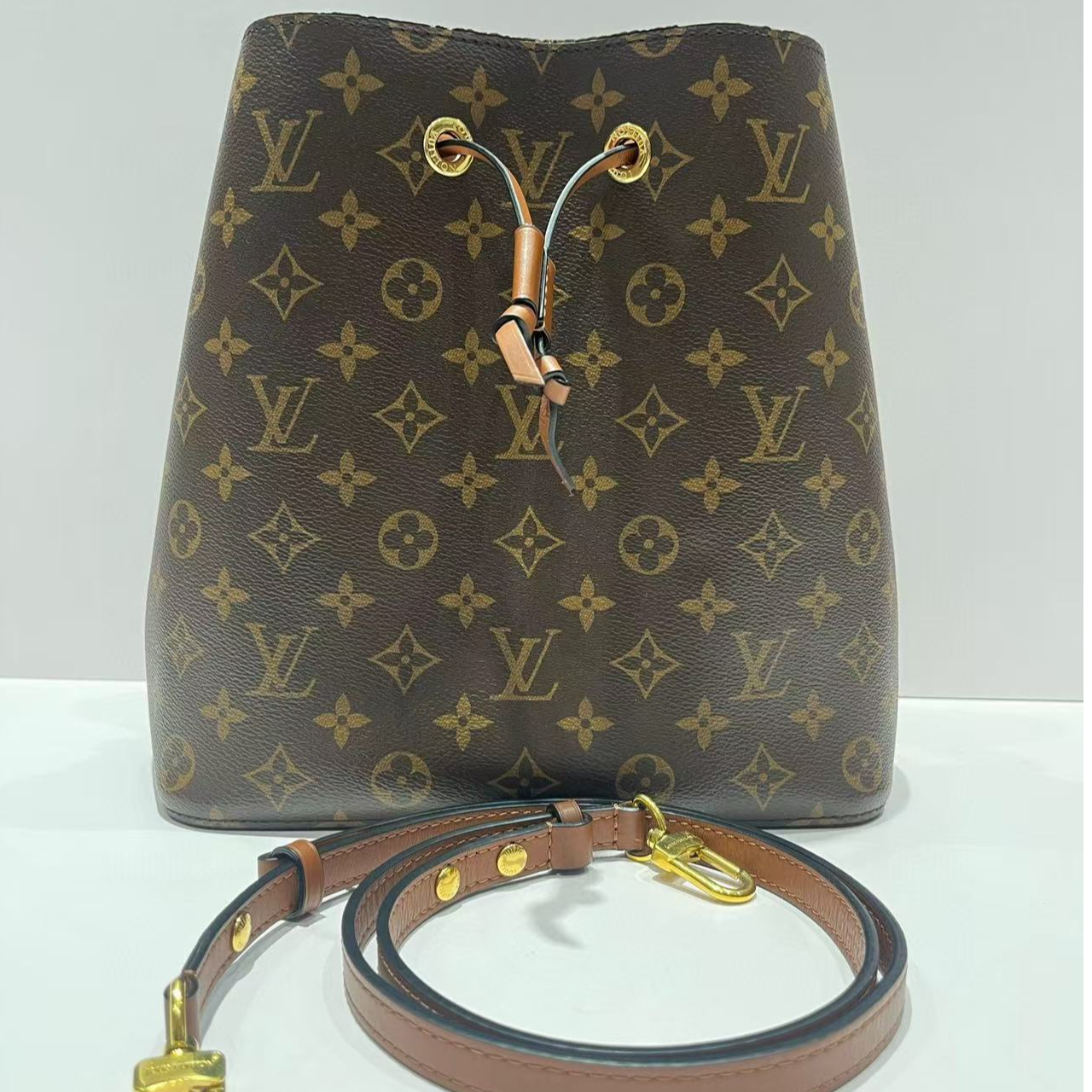 99新 LouisVuitton/路易威登 老花焦糖水桶，芯片款