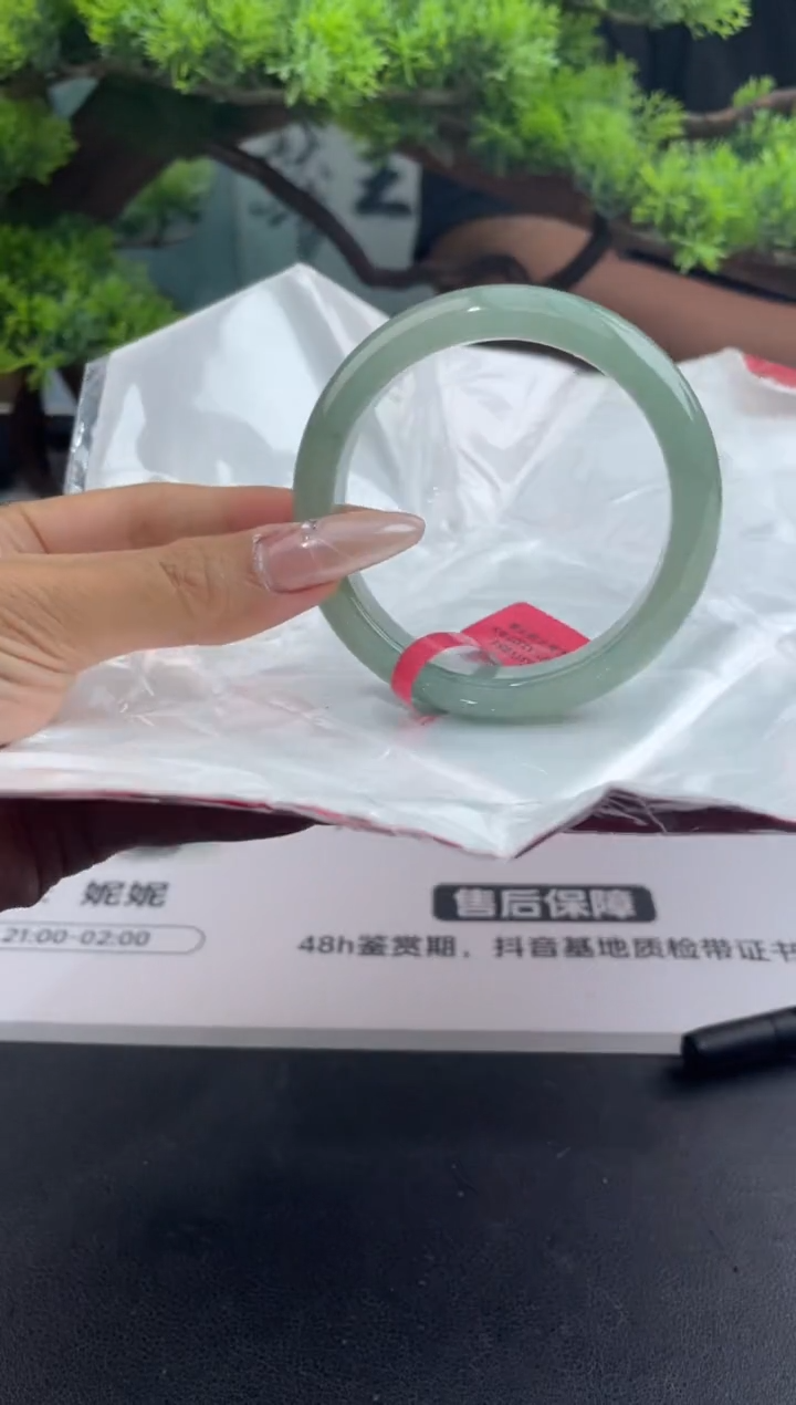 翡翠未镶嵌手镯4翡翠手镯