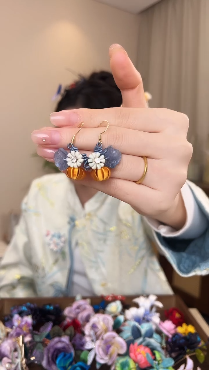 刺绣缠花南瓜耳环