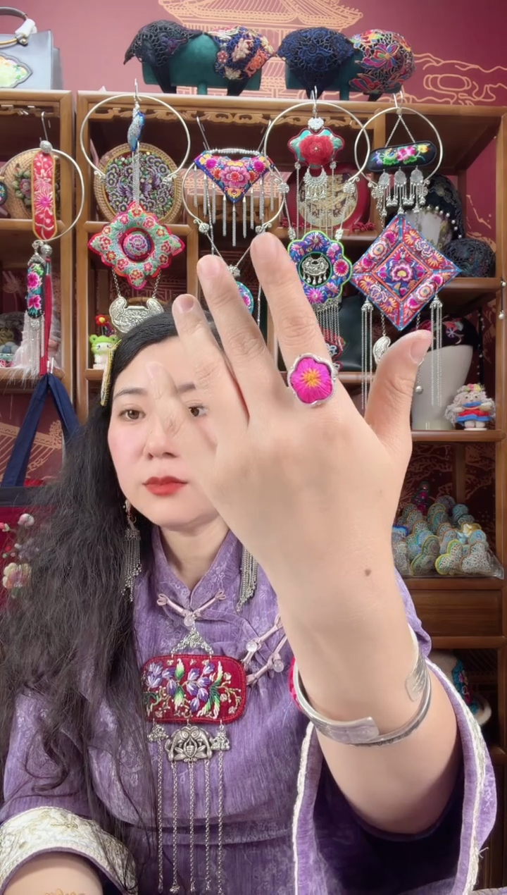 刺绣戒指81甜甜家