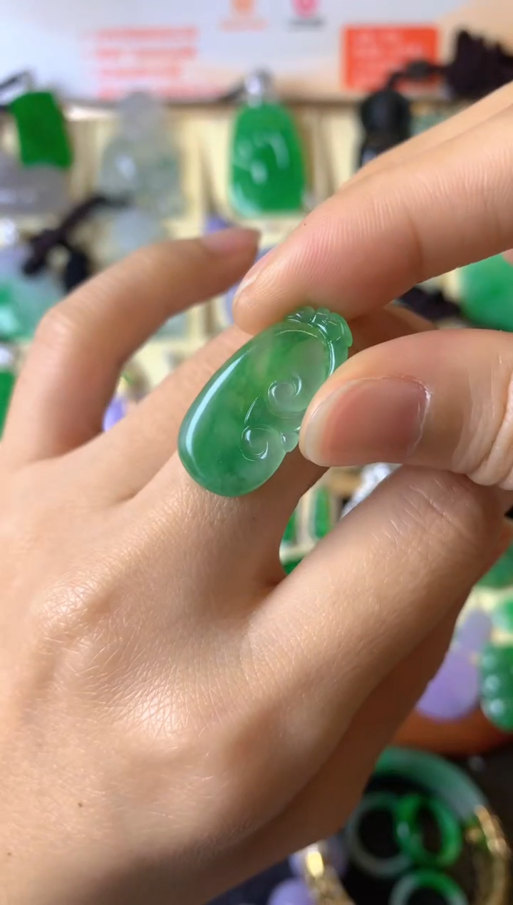 【闪购商品】定制翡翠未镶嵌毛货抛光