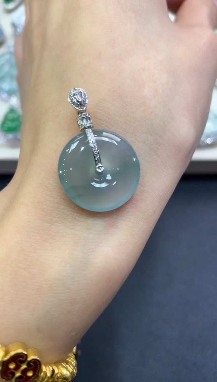 【闪购商品】翡翠吊坠(不含链)18K金镶嵌a114        