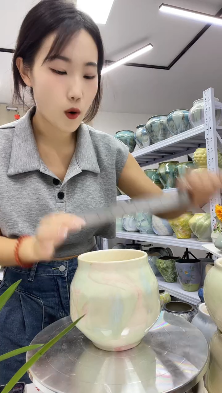      【   8.31   陶瓷花盆  】       