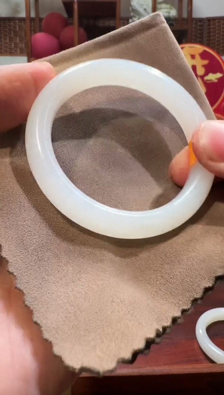 【闪购商品】和田玉手镯未镶嵌1027 白玉镯子