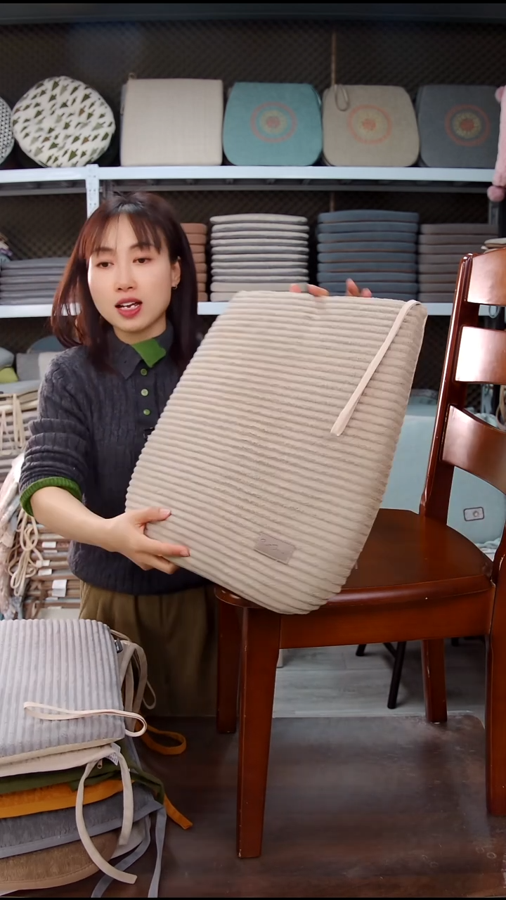 布灯芯绒：咖色4个