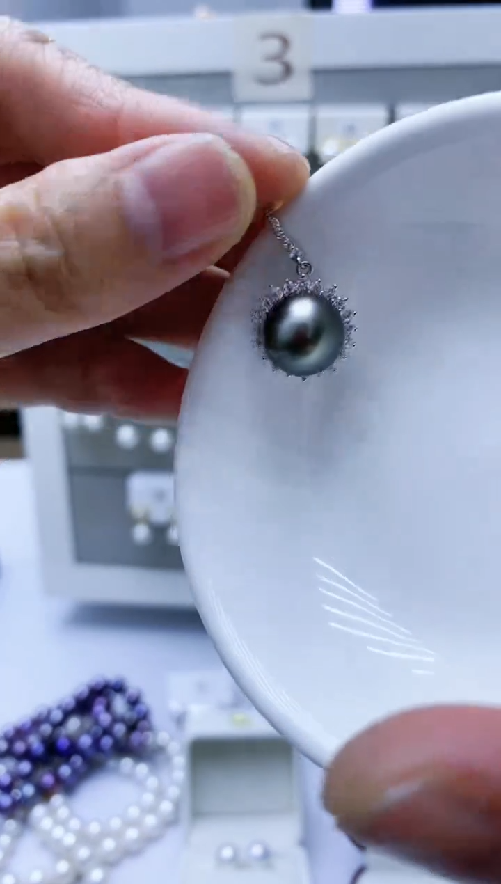 【闪购商品】海水珍珠耳饰银S925镶嵌吊坠