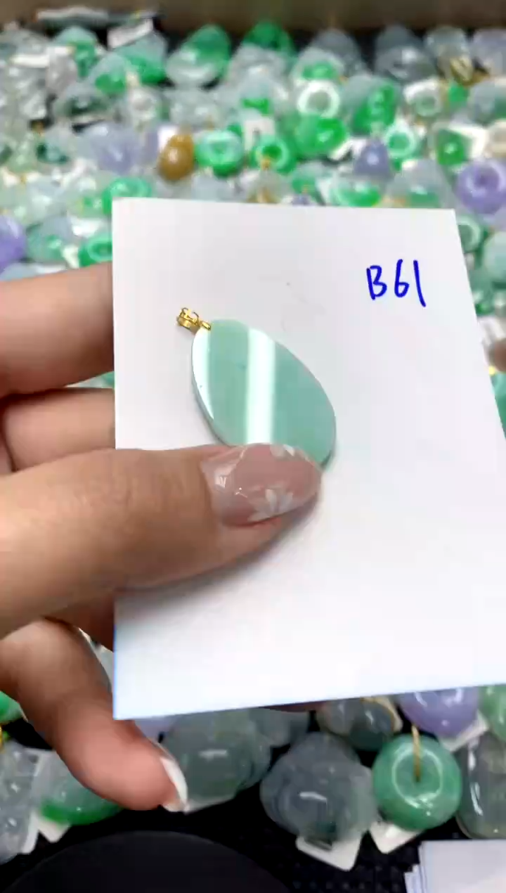 【闪购商品】翡翠颈饰18K金镶嵌111111111111111111