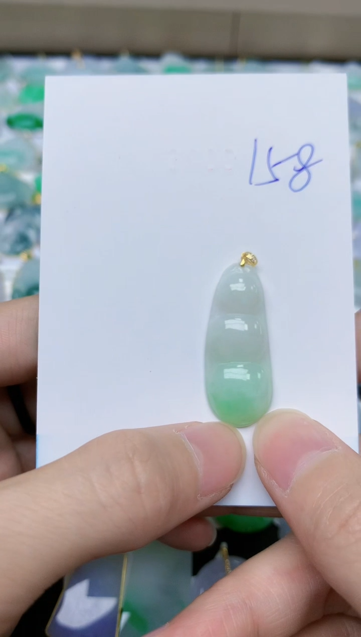 【闪购商品】翡翠颈饰18K金镶嵌天然缅甸A货翡翠