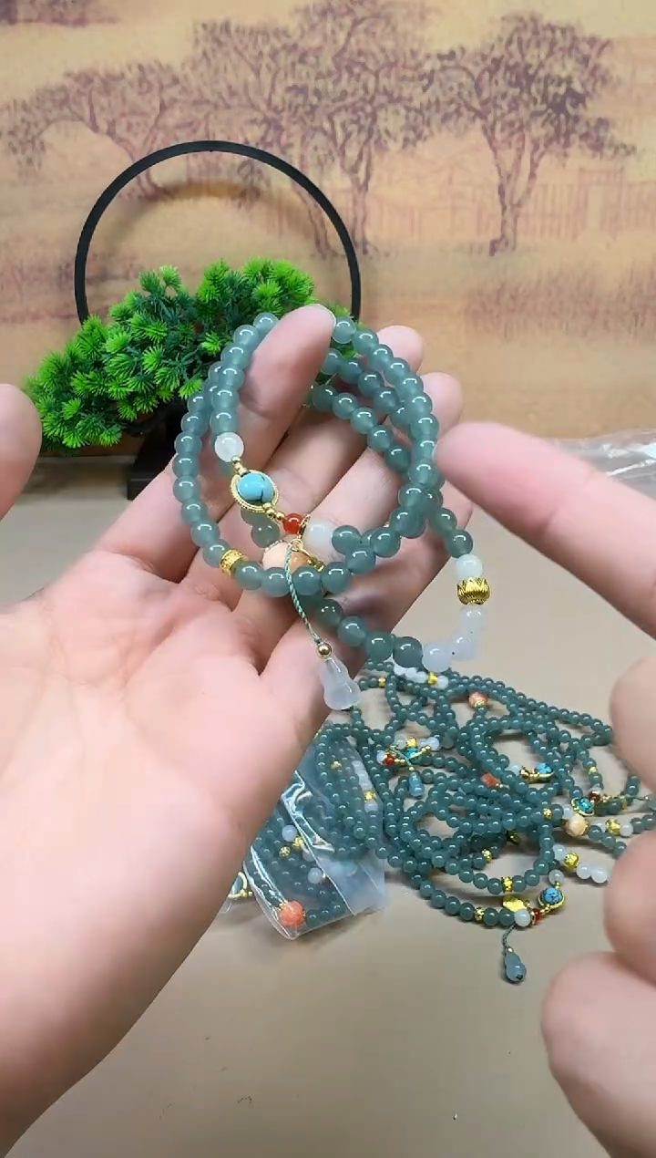 颈饰14K金镶嵌翡翠A077 