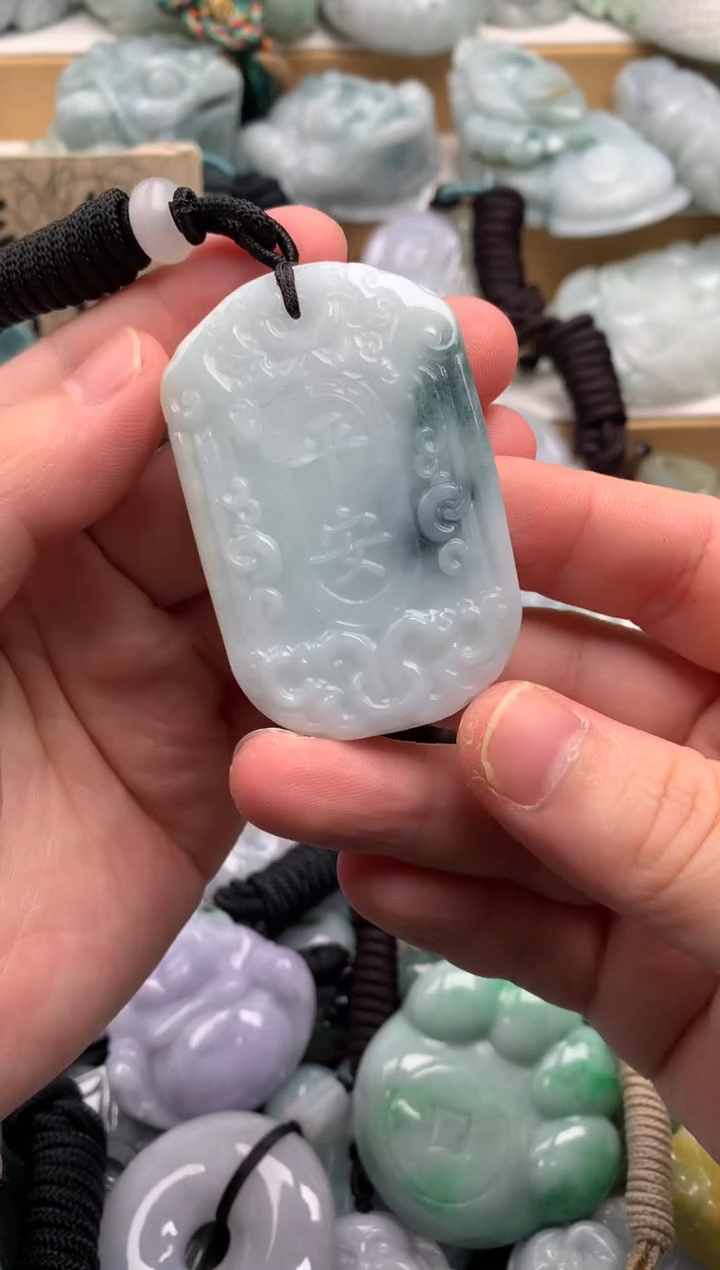 吊坠(不含链)未镶嵌翡翠1