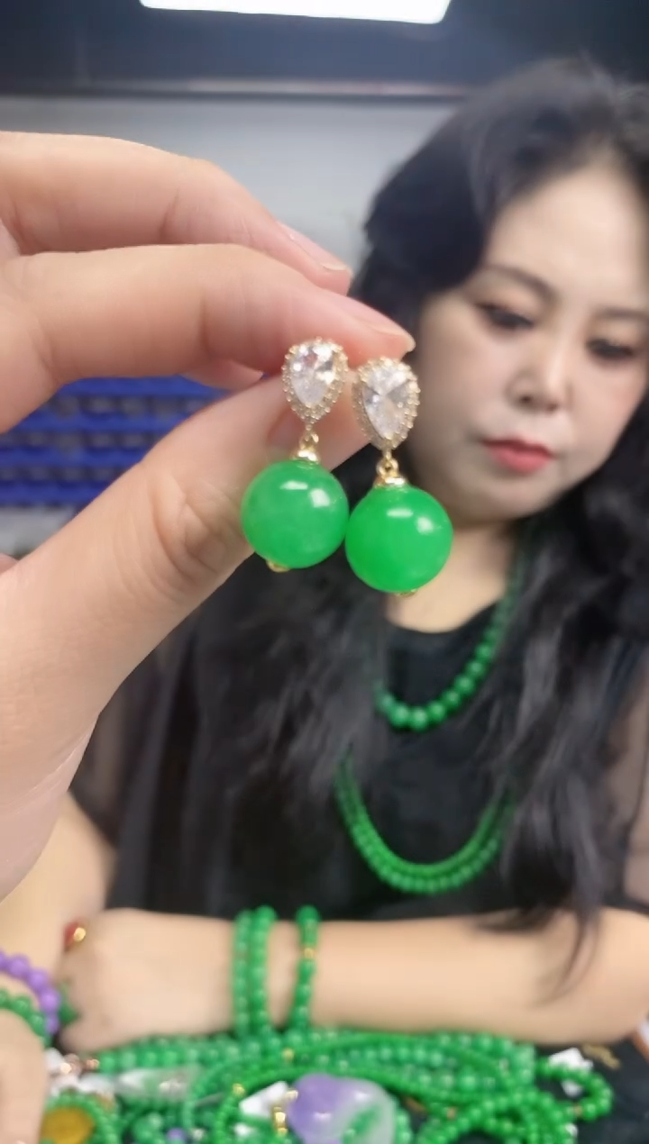 翡翠未镶嵌耳饰闪购链接 多样性发其一颜色微差