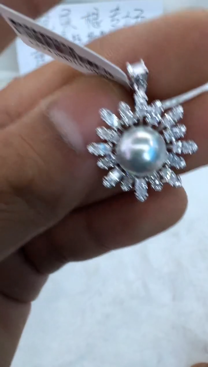 【闪购商品】海水珍珠颈饰银S925镶嵌吊坠