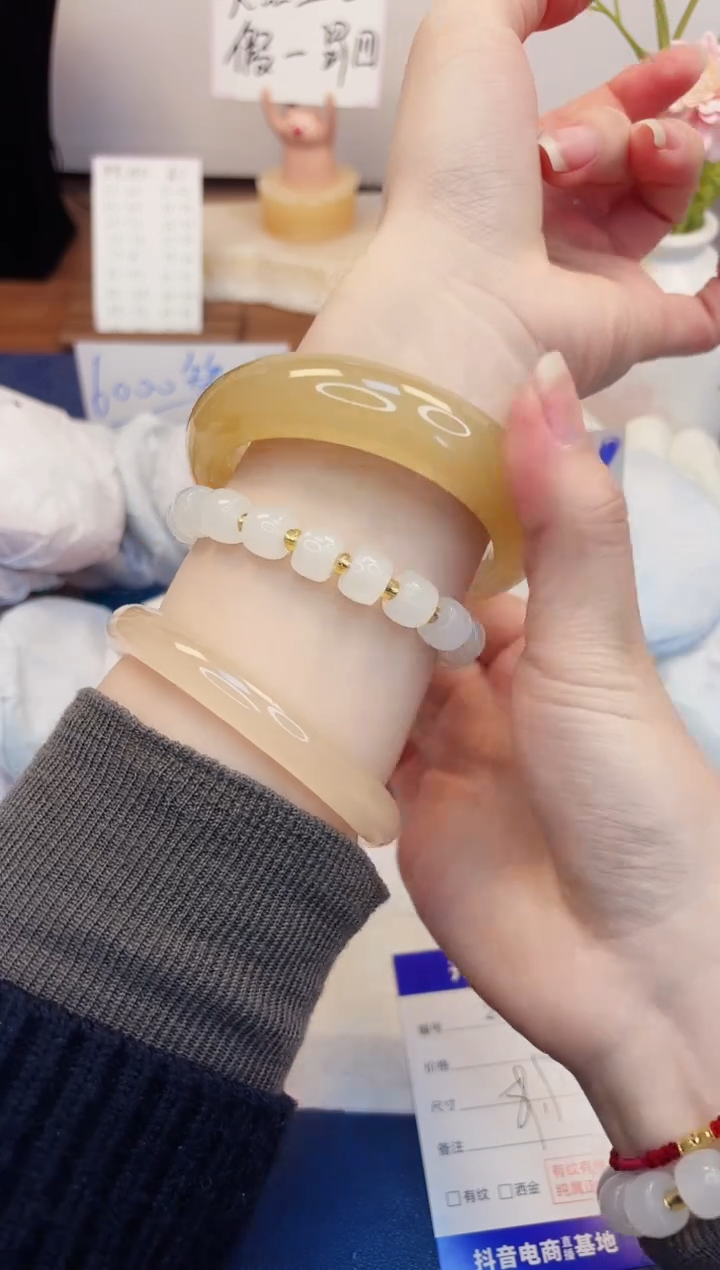 【闪购商品】石英质玉手镯未镶嵌235-财气镯-圈口59