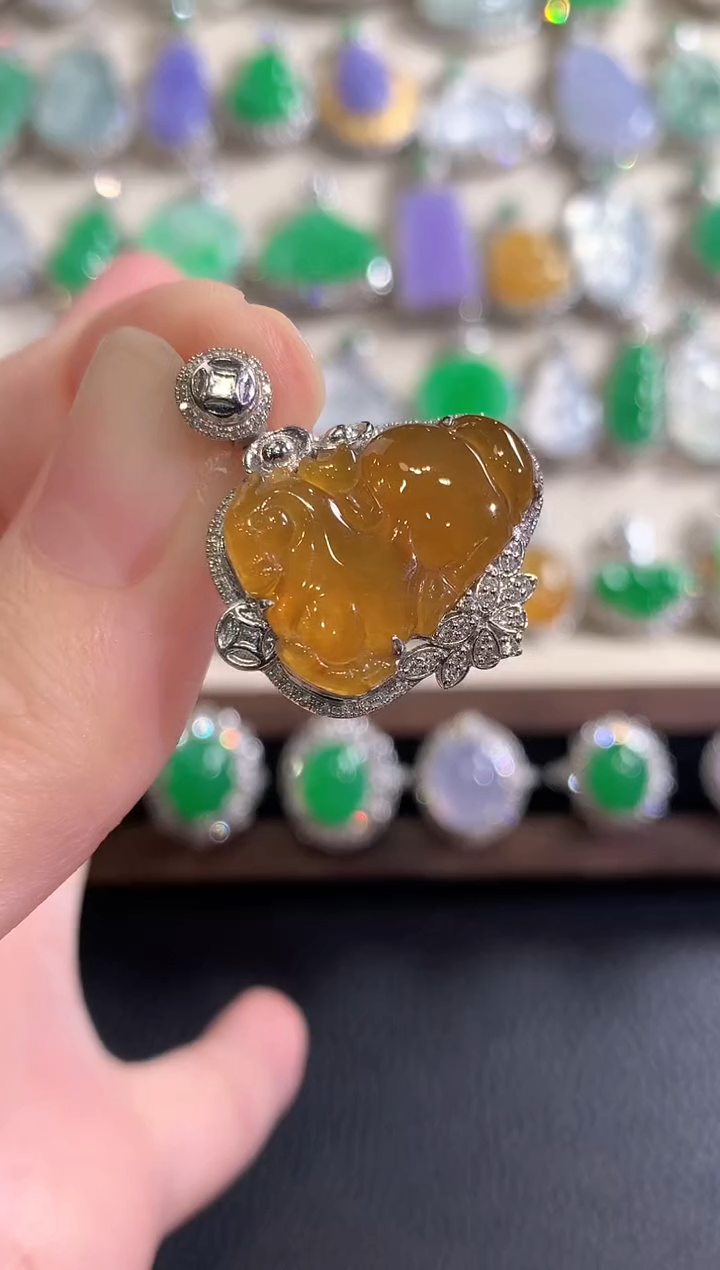 吊坠(不含链)18K金镶嵌翡翠冬日珠宝Q53