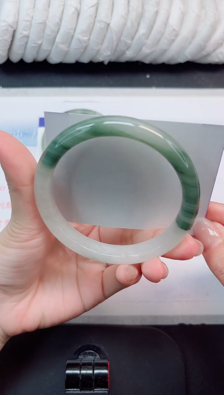 【闪购商品】石英质玉手镯未镶嵌341#64.2